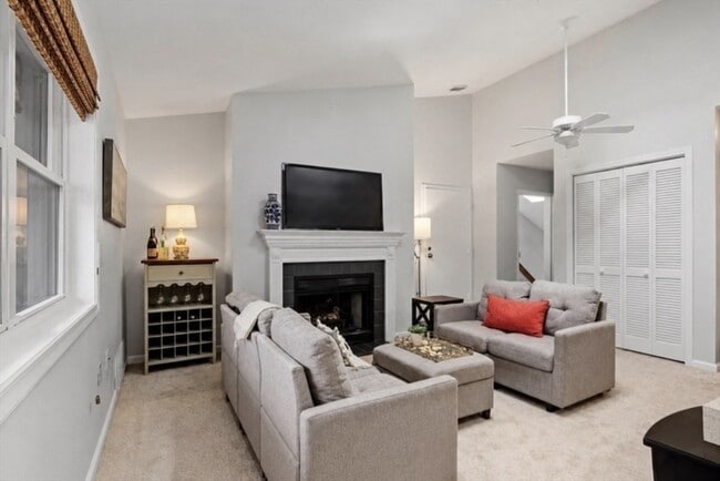 Building Photo - 3106 Hockley Dr