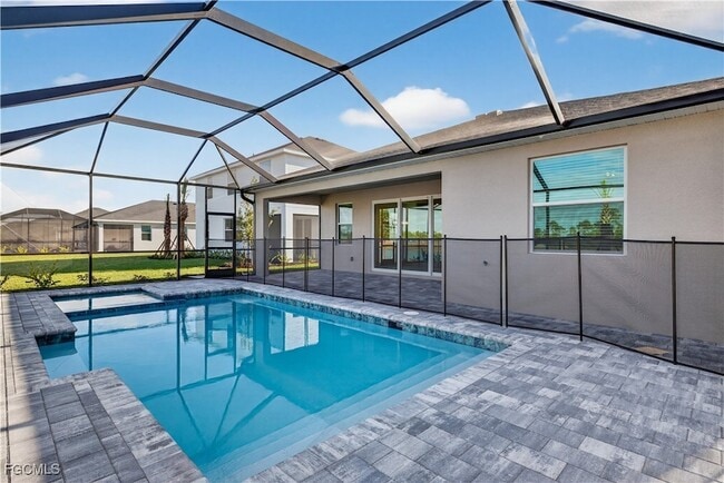 Foto del edificio - 15015 Bluewater Rd