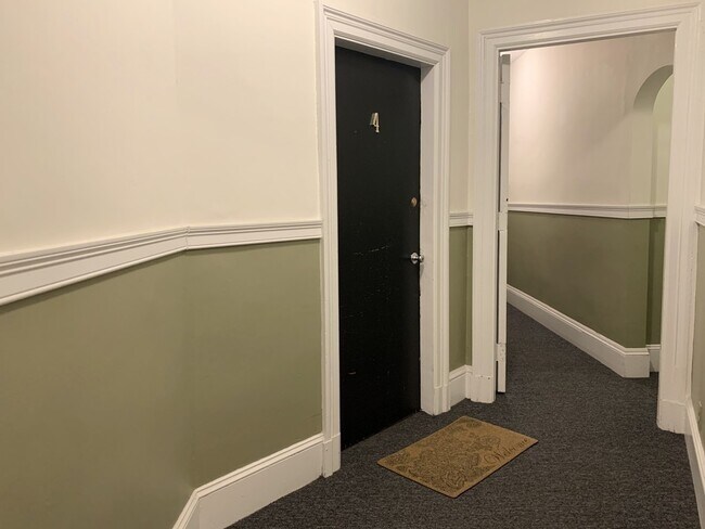Building Photo - 369 Tappan St