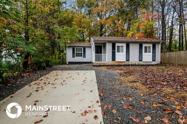 Building Photo - 7950 Monfreya Ct