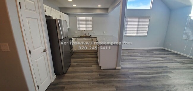 Building Photo - Newer 3 Bedroom 2 Bath Townhouse in Fruita