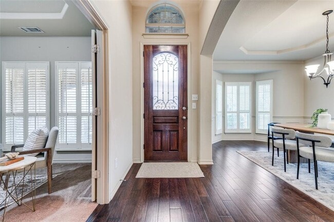 Building Photo - $500.00 OFF 1ST MONTH RENT IF YOU ARE READ...