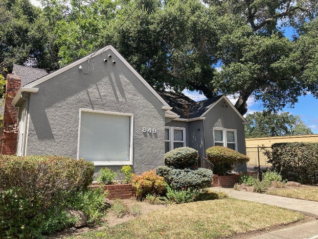 Foto del edificio - 849 5th St