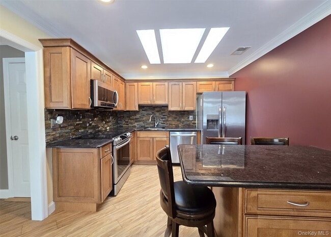 Building Photo - 786 Hilltop Ct