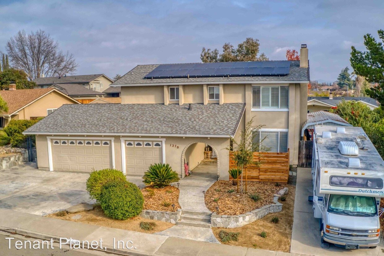 Foto principal - 4 br, 2.5 bath House - 1270 Asti Ct