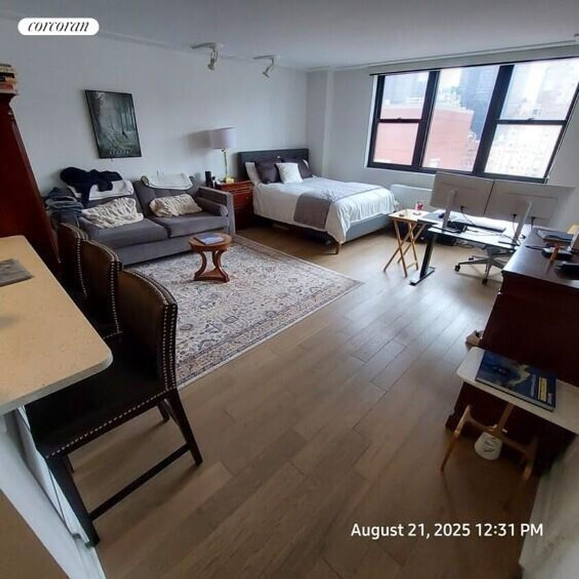 Foto principal - 150 E 34th St