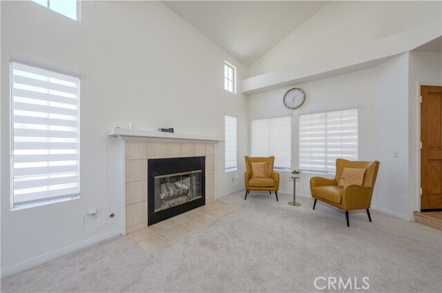 Foto del edificio - 1011 S Mountcrest Ct