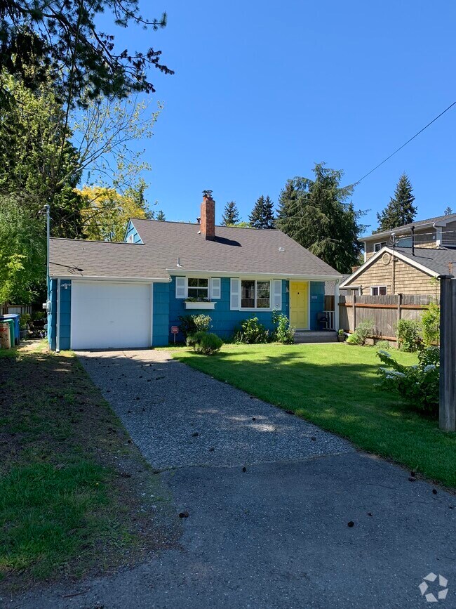 North Seattle Heights Short Term Apartments for Rent Seattle, WA 1