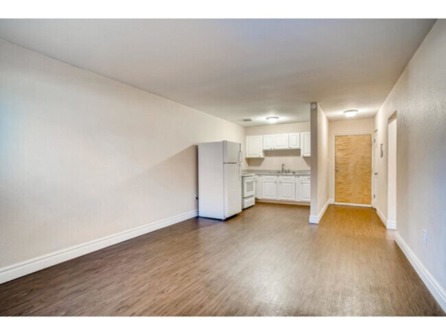 Foto del edificio - Beautiful 1 bedroom 1 bath apartment