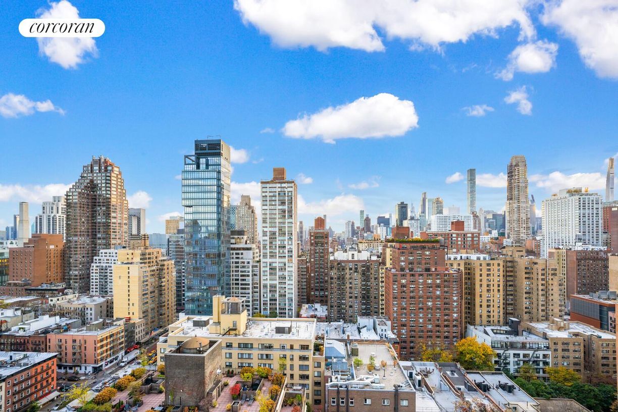 Foto principal - 343 E 74th St