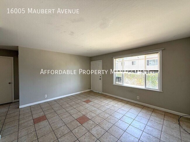 Foto del edificio - 16005 Maubert Ave