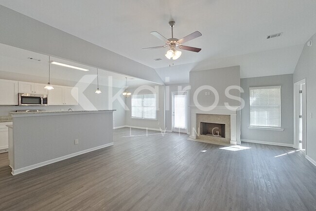 Foto del edificio - 94 Robin Hood Ct