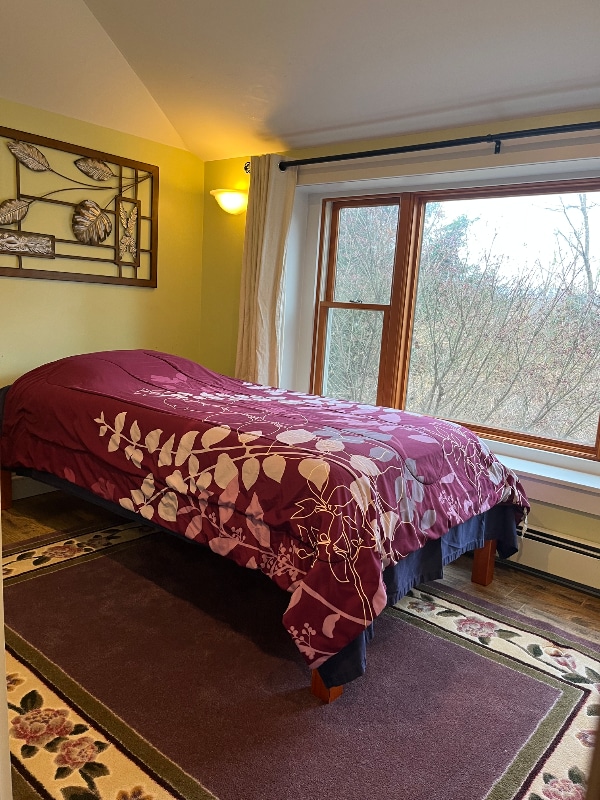 Foto del edificio - 1087 N Hoosac Rd