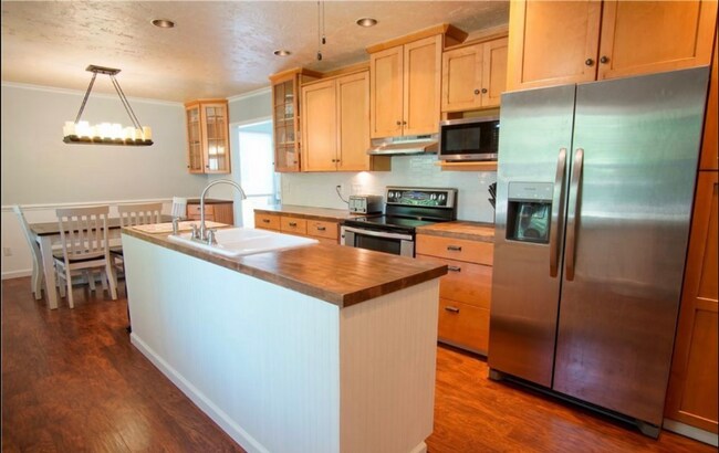 Foto del edificio - 146 Lofton Dr