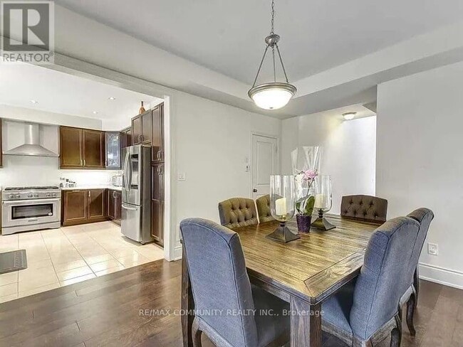 Photo du bâtiment - 4 Parker Ln