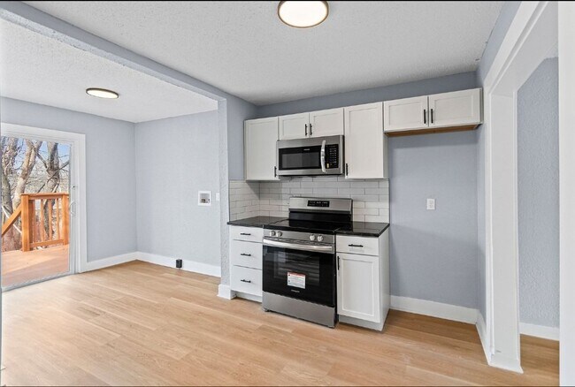 Building Photo - 5752 College Ave