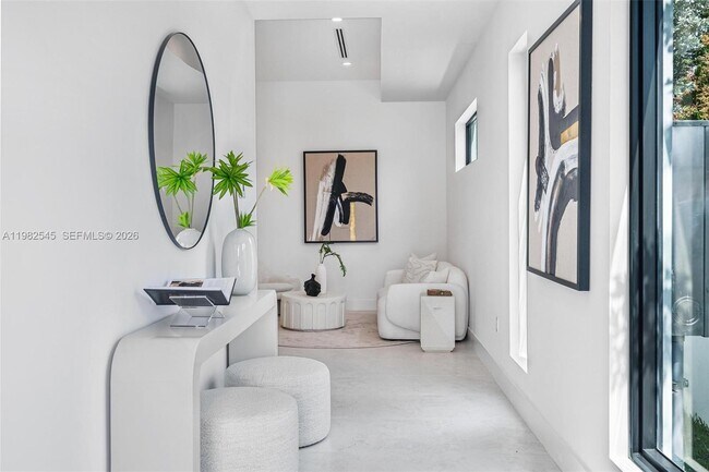 Foto del edificio - 2937 SW 21st St