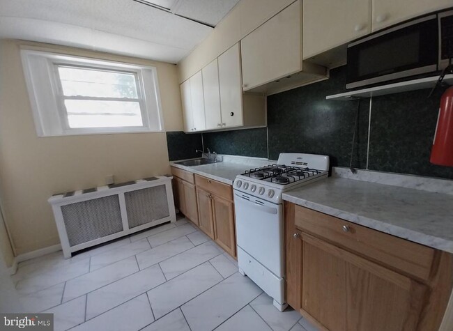 Foto del edificio - 819 Kimball St