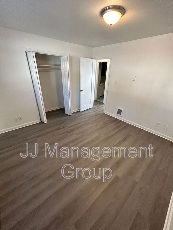 Building Photo - 1225 2nd St