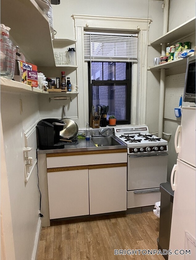 Primary Photo - 311 Allston St