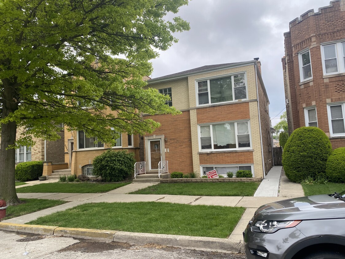 Primary Photo - 5530 N Mango Ave
