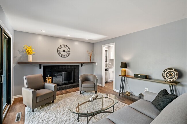 Foto del edificio - 238 Woodbridge Dr