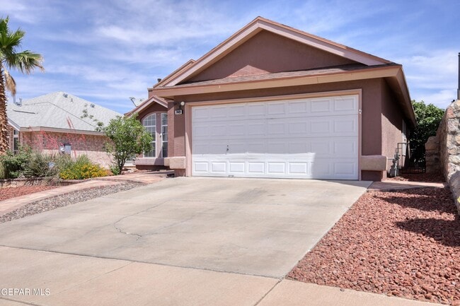 Building Photo - 7449 Plaza Taurina Dr