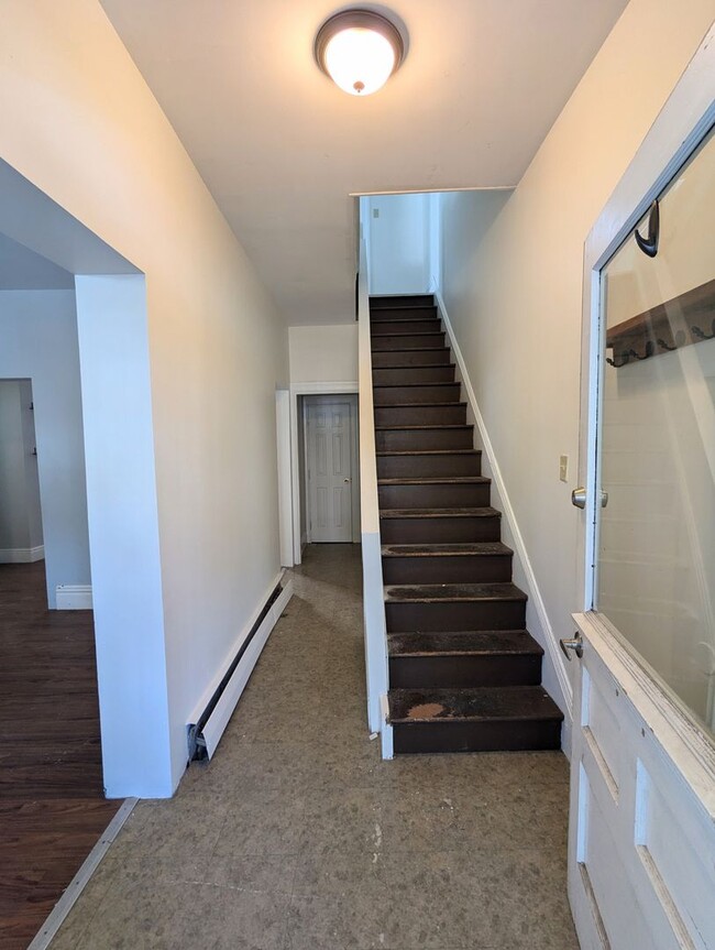Foto del edificio - 4 Bedroom, 2 Bathroom Single Family Home (...