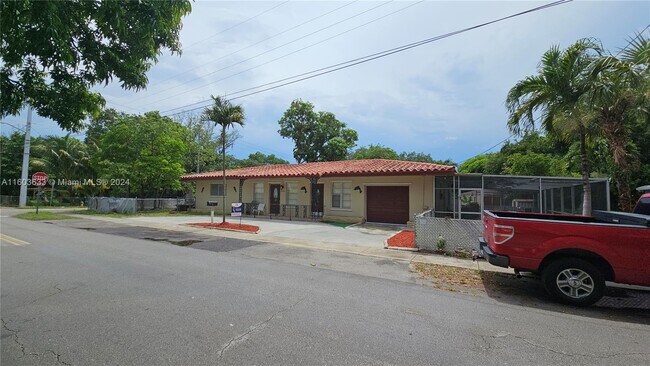 Foto del edificio - 16910 NE 3rd Ct