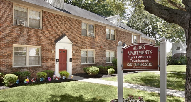 Building Photo - Alden Apartments