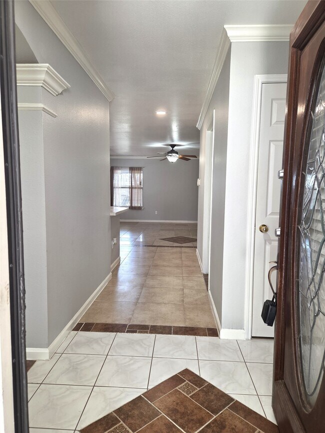 Foto del edificio - 18011 Featherfield Ln