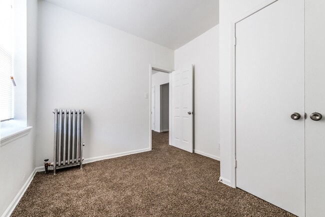 Building Photo - 500 S Laramie