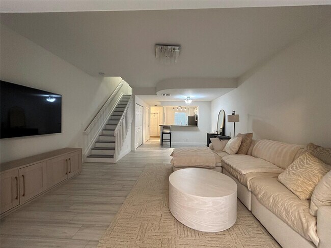 Foto del edificio - 1043 Kokomo Key Ln