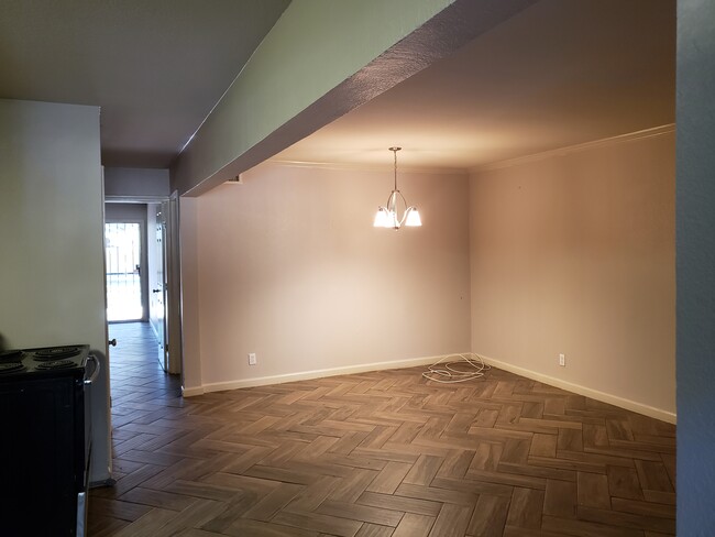 Living room from front door view - 2816 E Kearney St