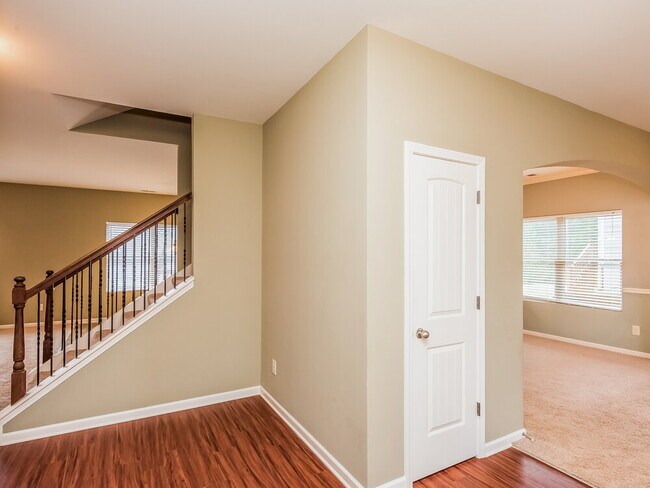 Building Photo - 3542 Sandy Bank Dr