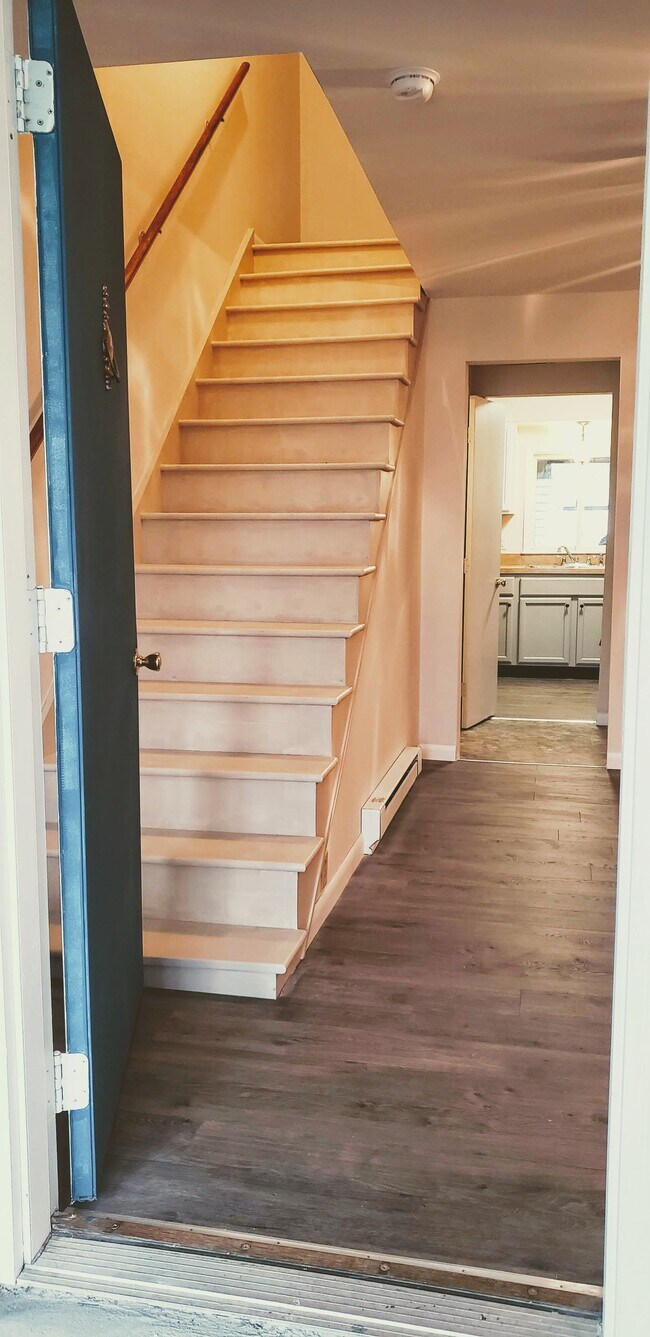 Entry - 11850 Village Heights Dr