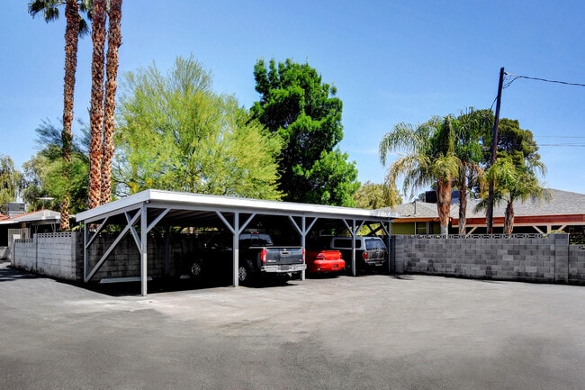 Building Photo - 3916 Vegas Dr