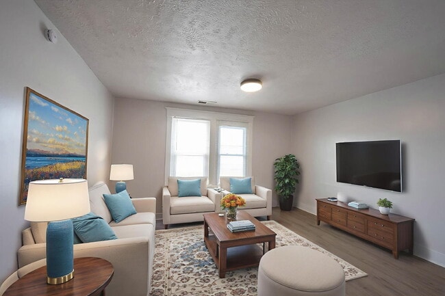 Foto del edificio - 2211 E New York St