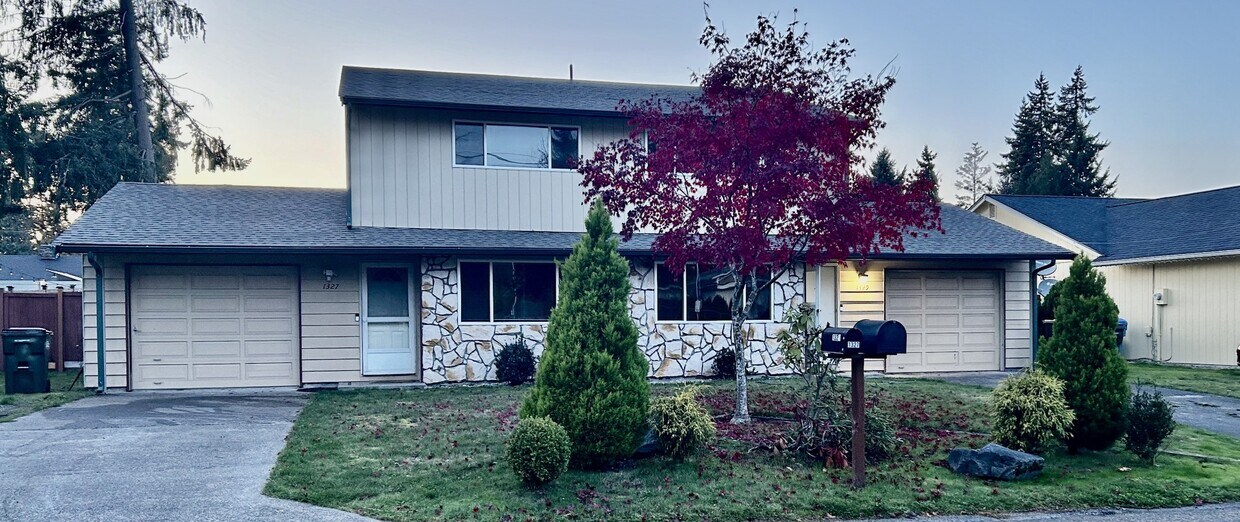 Foto principal - 1329 Horne St NE