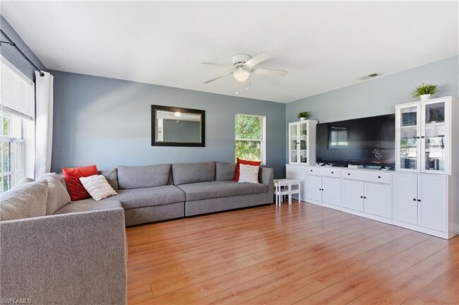 Foto del edificio - 1000 S Alhambra Cir