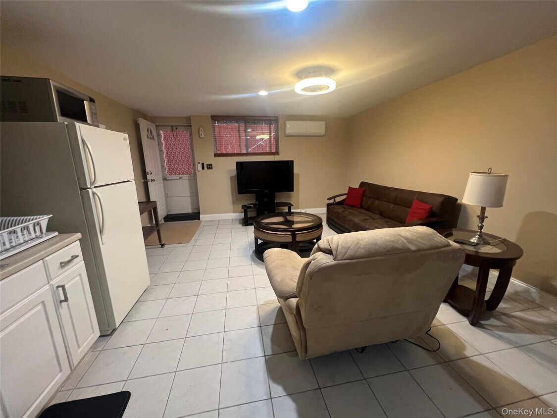 Foto principal - 125-09 84th Rd