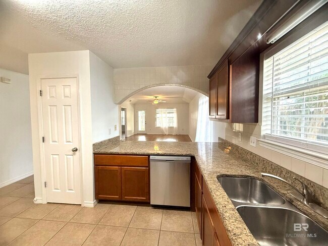 Building Photo - 106 Northchase Ct