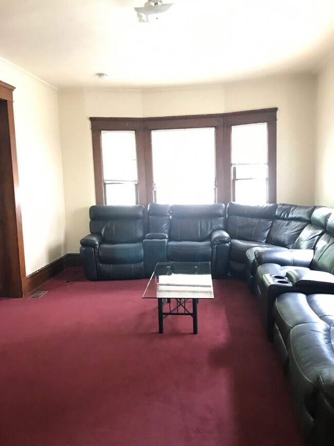 Foto del edificio - 518 Monroe St