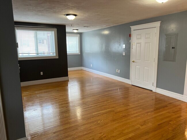 Foto del edificio - 144 Washington St