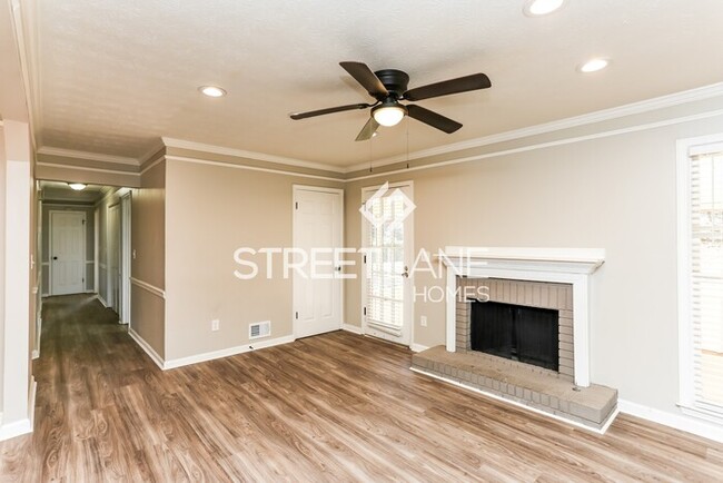 Foto del edificio - Charming 4 Bedroom in Lilburn!