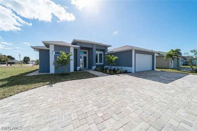 Building Photo - 1438 Embers Pkwy W