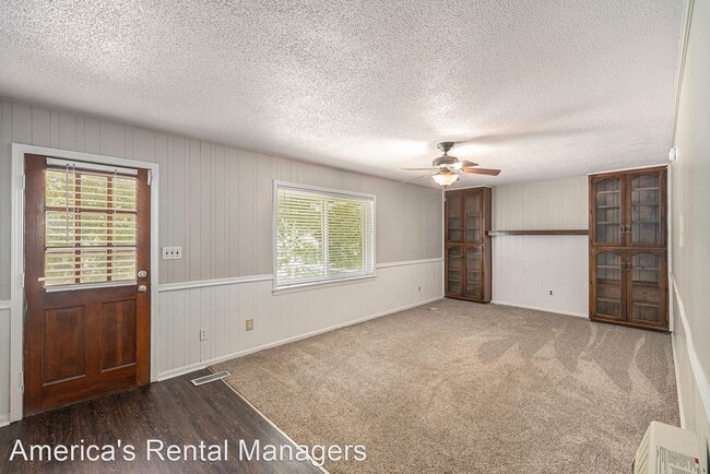 Building Photo - 3 br, 2 bath House - 7302 Thomas Hall Drive