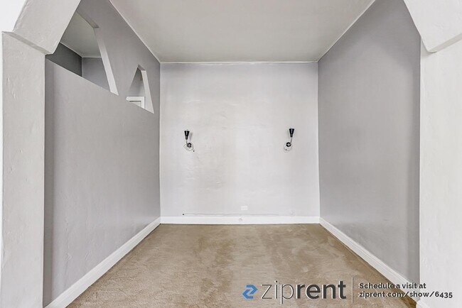 Foto del edificio - 631 O'Farrell St