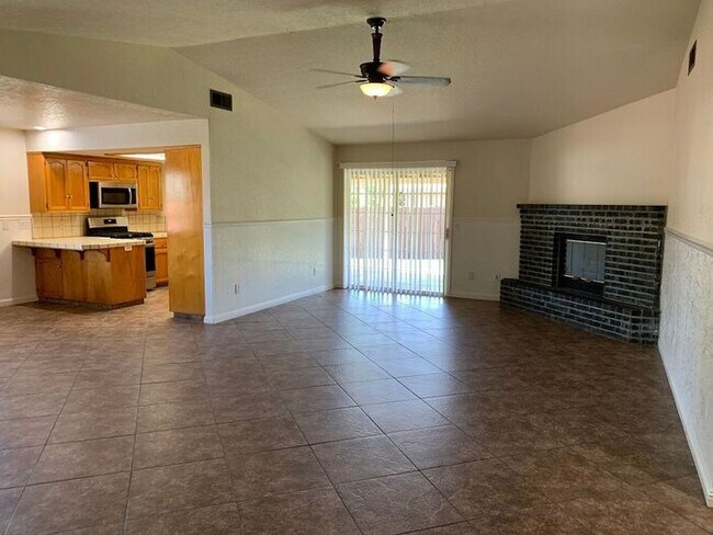 Foto del edificio - Charming Exeter home available!