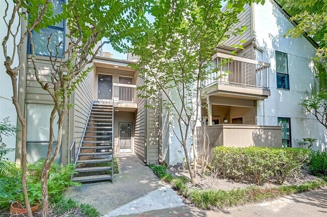Building Photo - 10049 Westpark Dr